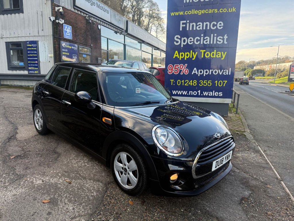Used MINI Hatch 2018 for sale - 76654692: Photo 1