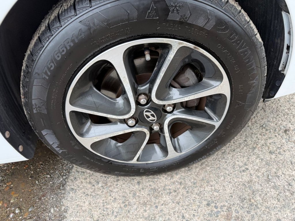 Used Hyundai i10 2018 for sale - 78049573: Photo 30