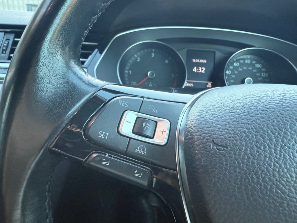 Used Volkswagen Passat 2017 for sale - 77188175: Photo 24