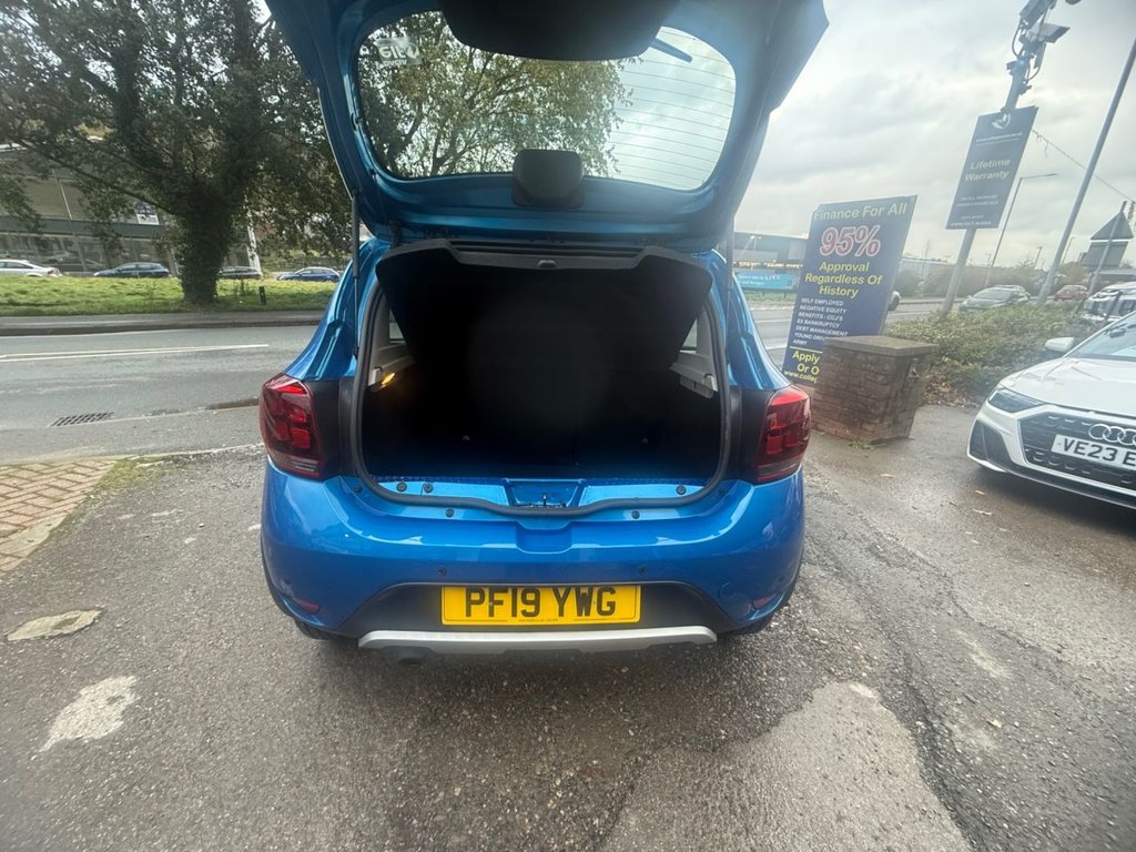 Used Dacia Sandero Stepway 2019 for sale - 76482432: Photo 17