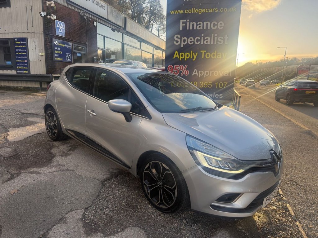 Used Renault Clio 2017 for sale - 76654686: Photo 1