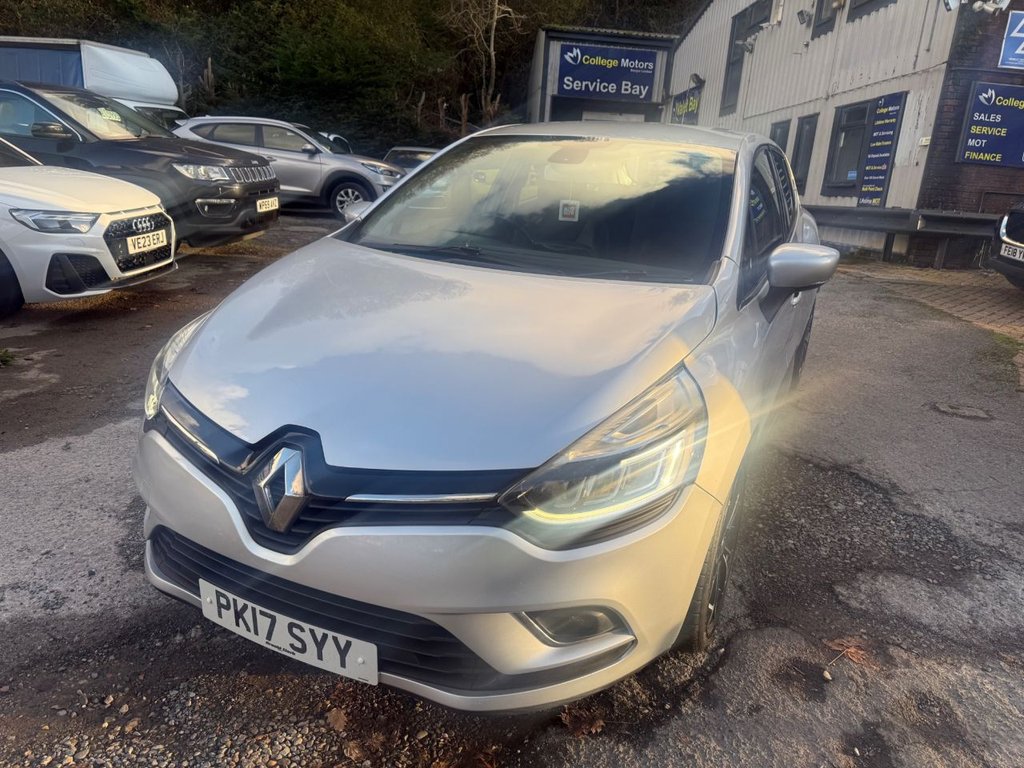 Used Renault Clio 2017 for sale - 76654686: Photo 12