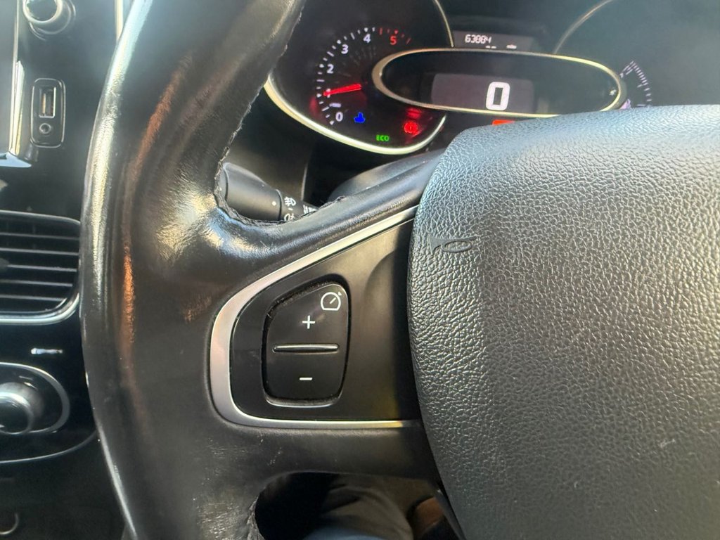 Used Renault Clio 2017 for sale - 76654686: Photo 23