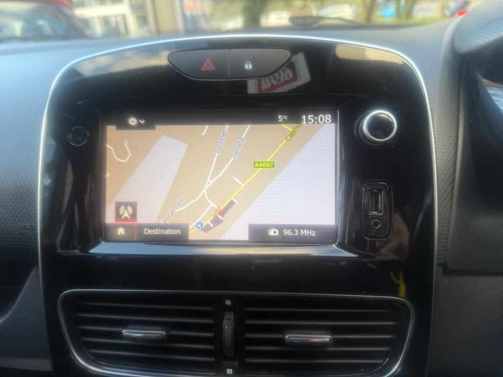 Used Renault Clio 2017 for sale - 76654686: Photo 28