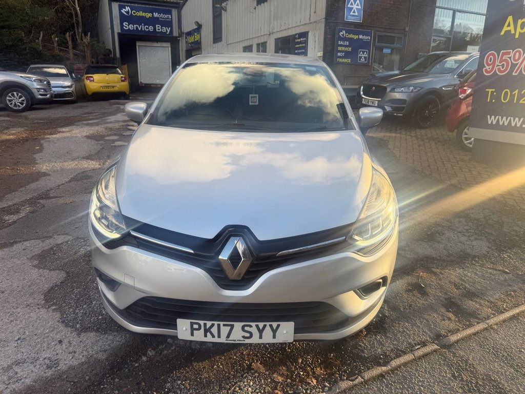Used Renault Clio 2017 for sale - 76654686: Photo 3