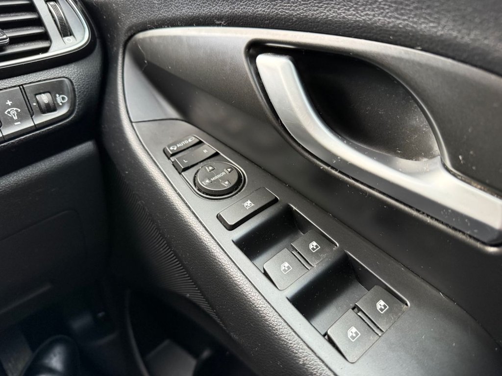 Used Hyundai i30 2018 for sale - 77397271: Photo 26