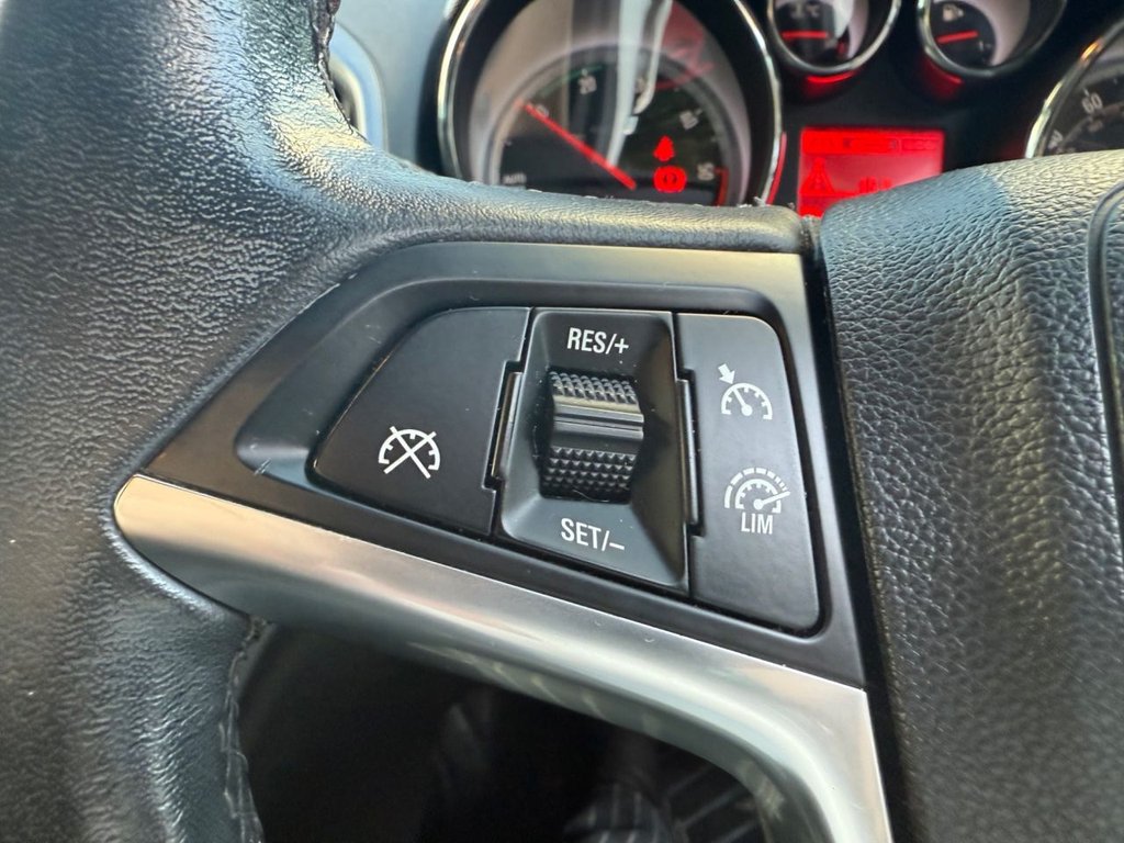 Used Vauxhall Astra 2013 for sale - 77582999: Photo 25