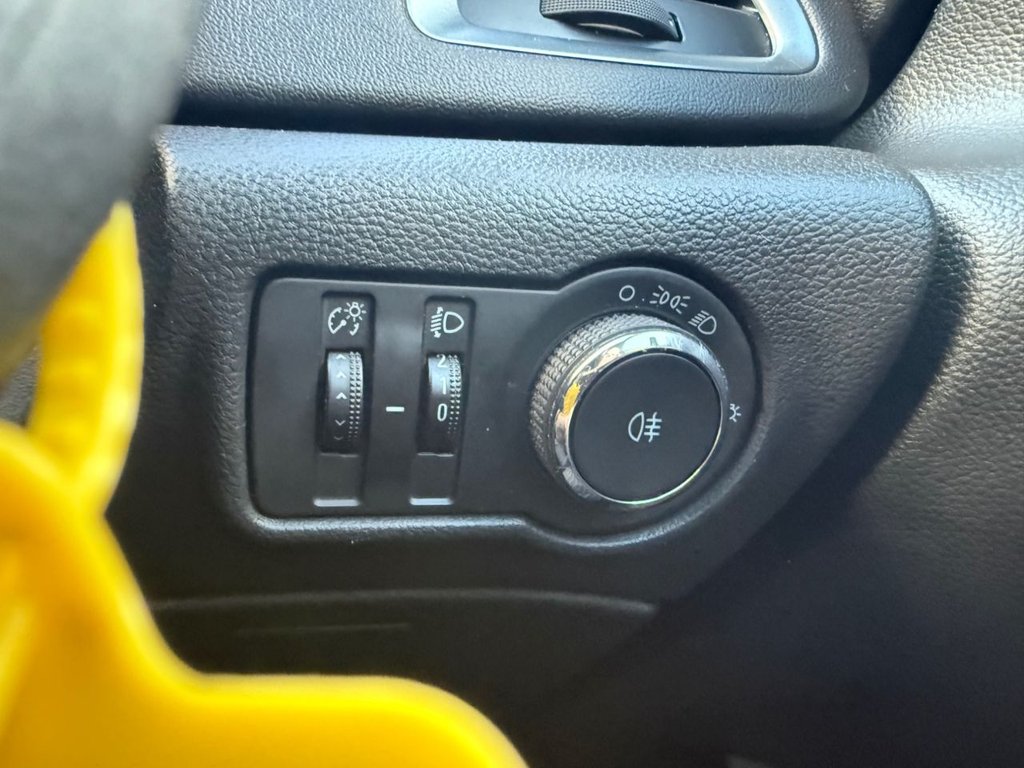 Used Vauxhall Astra 2013 for sale - 77582999: Photo 31