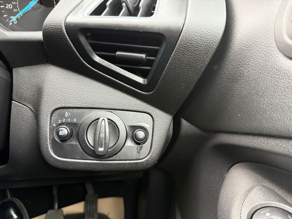 Used Ford C-Max 2016 for sale - 76654529: Photo 30