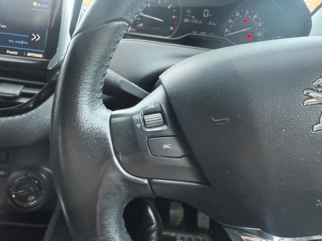 Used Peugeot 2008 2017 for sale - 77188105: Photo 25