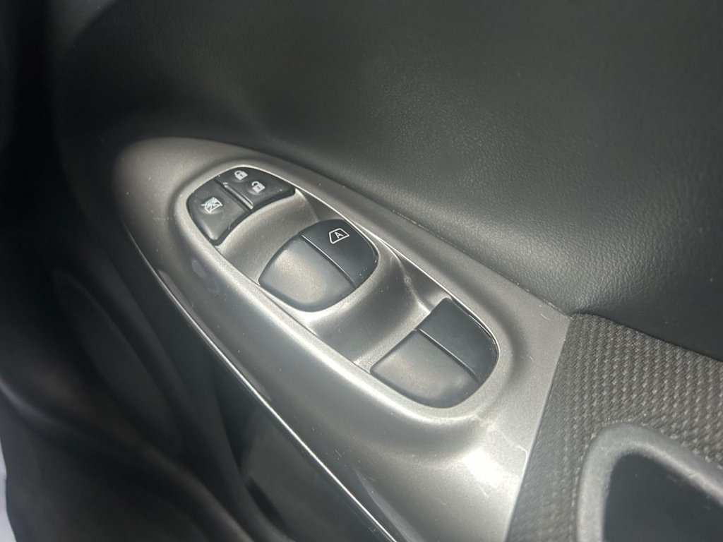 Used Nissan Juke 2014 for sale - 73103207: Photo 25