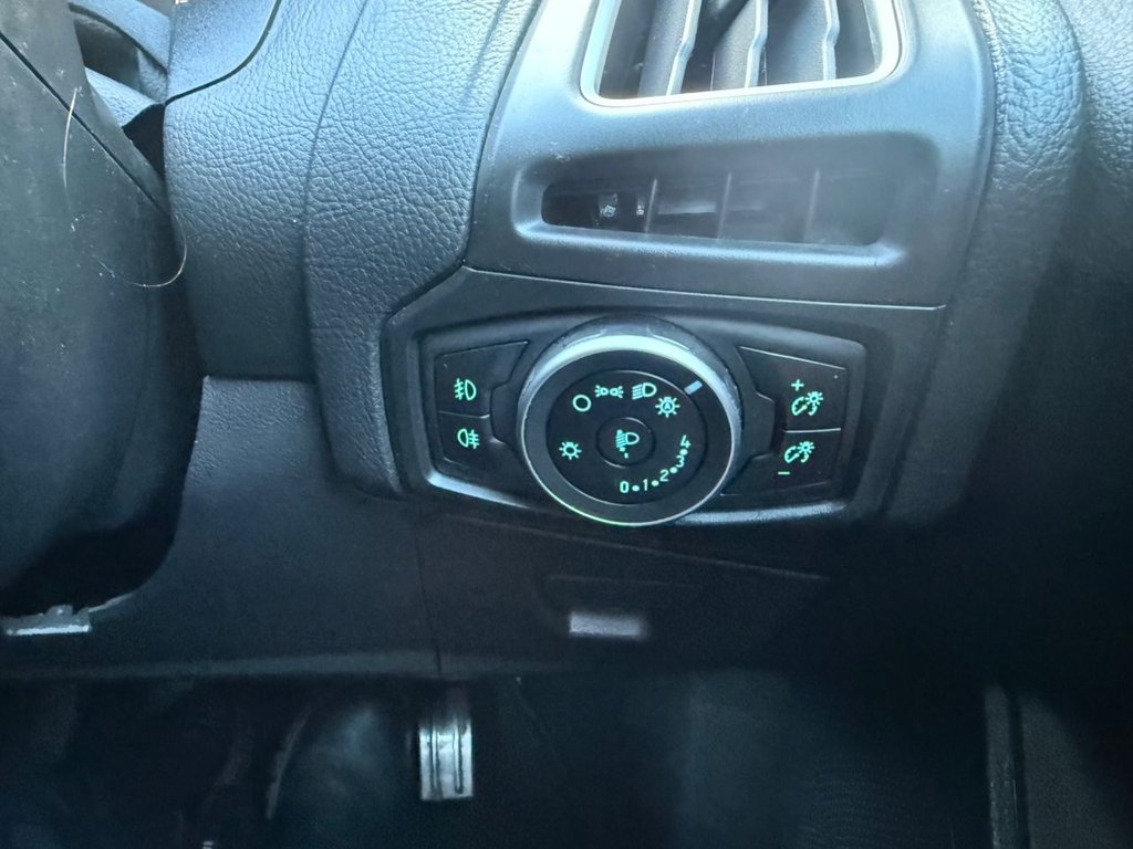 Used Ford Focus 2015 for sale - 76927538: Photo 28