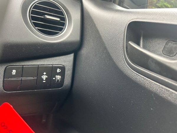 Used Hyundai i10 2018 for sale - 75171294: Photo 28