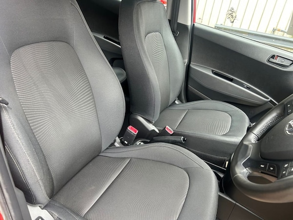Used Hyundai i10 2018 for sale - 75171294: Photo 32