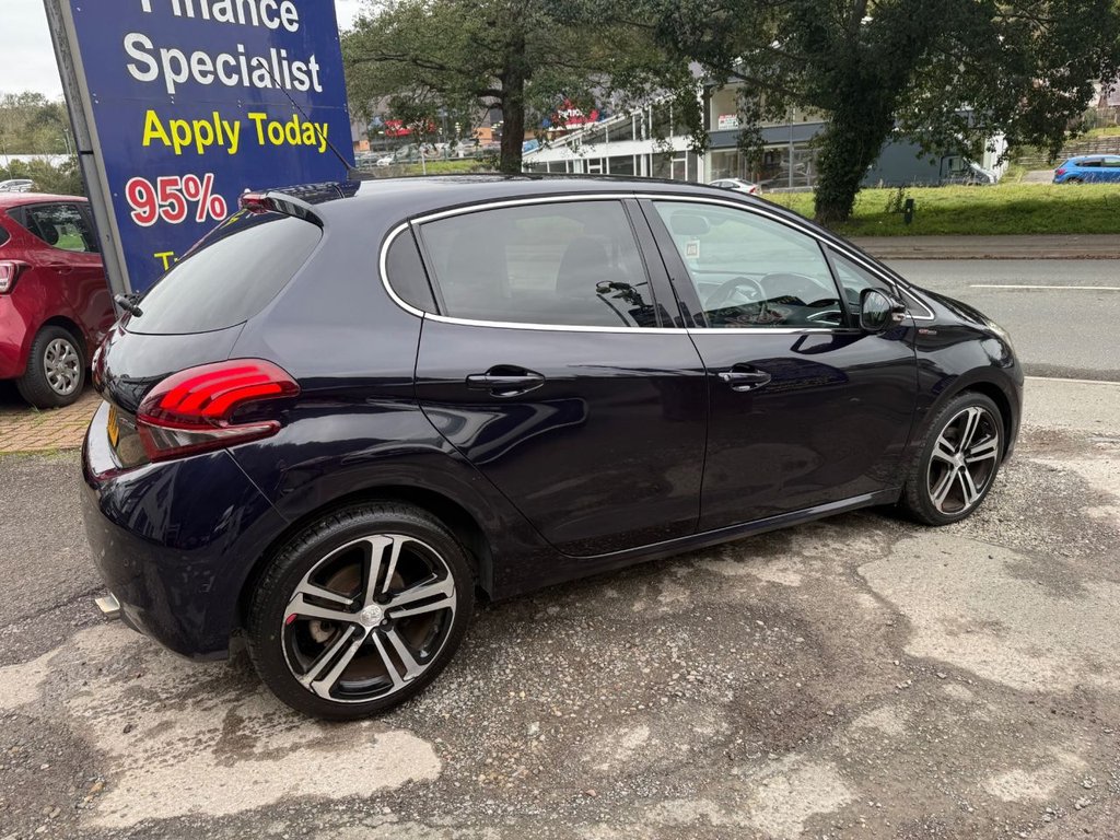 Used Peugeot 208 2016 for sale - 76481617: Photo 8