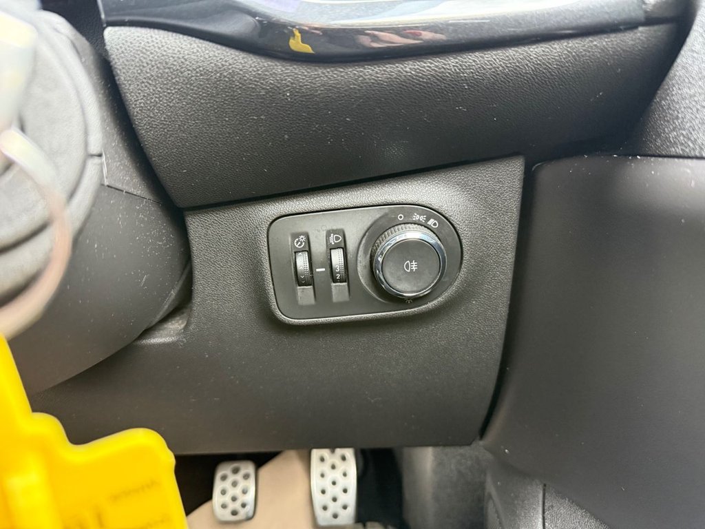 Used Vauxhall Corsa 2015 for sale - 77719976: Photo 30