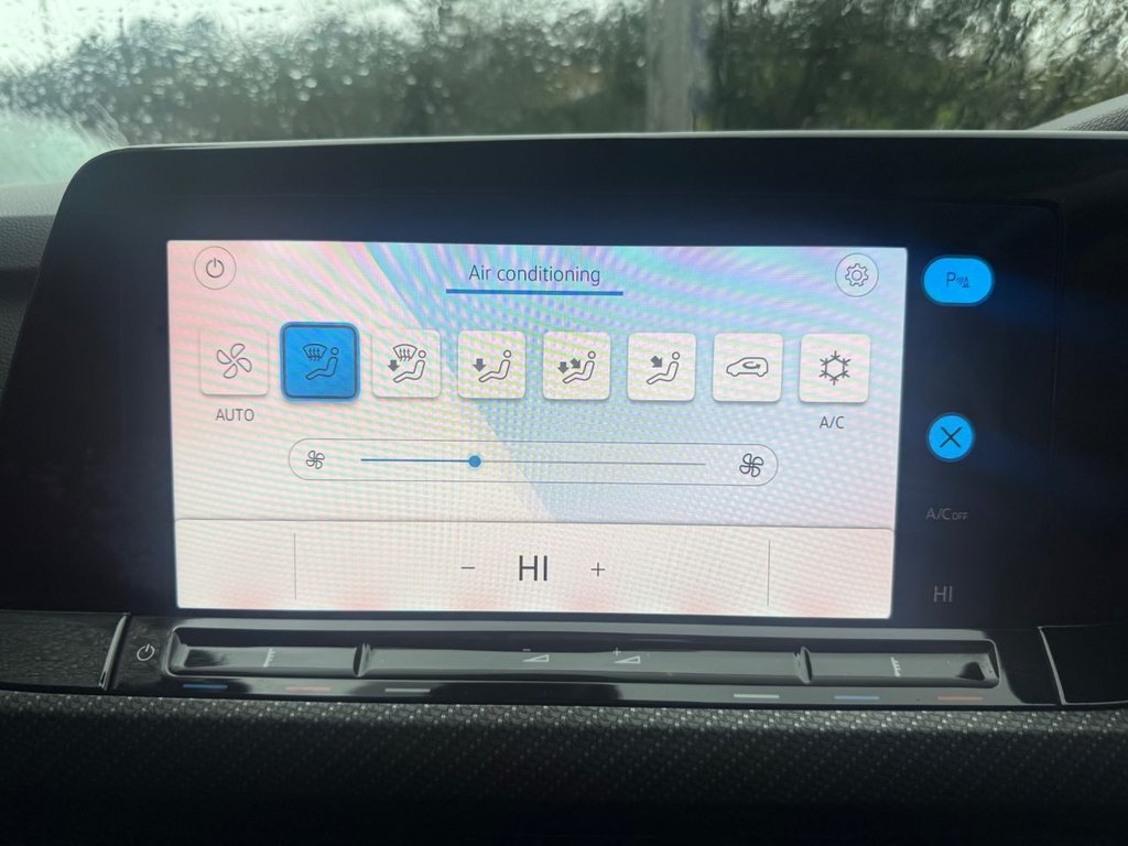 Used Volkswagen Golf 2020 for sale - 77110379: Photo 33