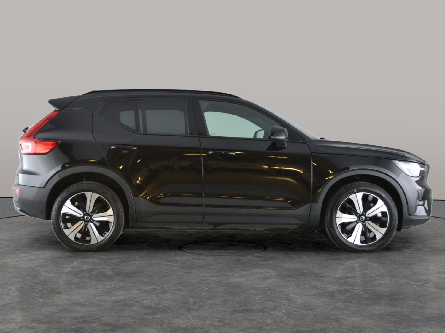 Used Volvo XC40 2022 for sale - 76946480: Photo 11