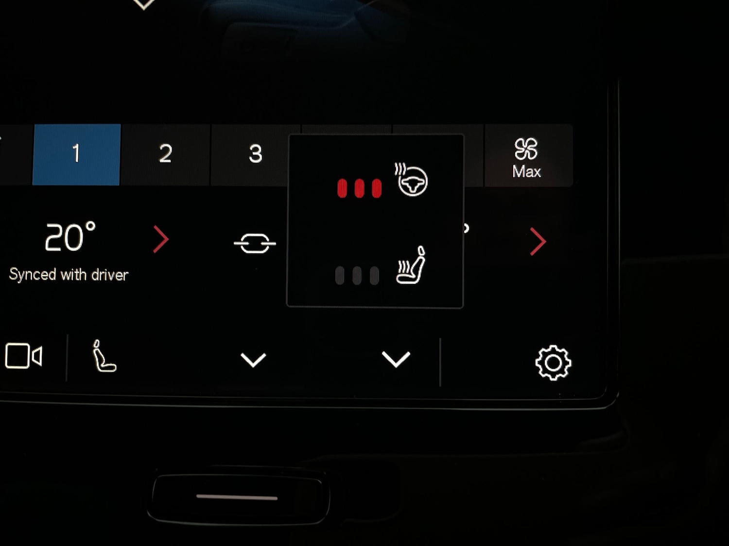 Used Volvo XC40 2022 for sale - 76946480: Photo 25