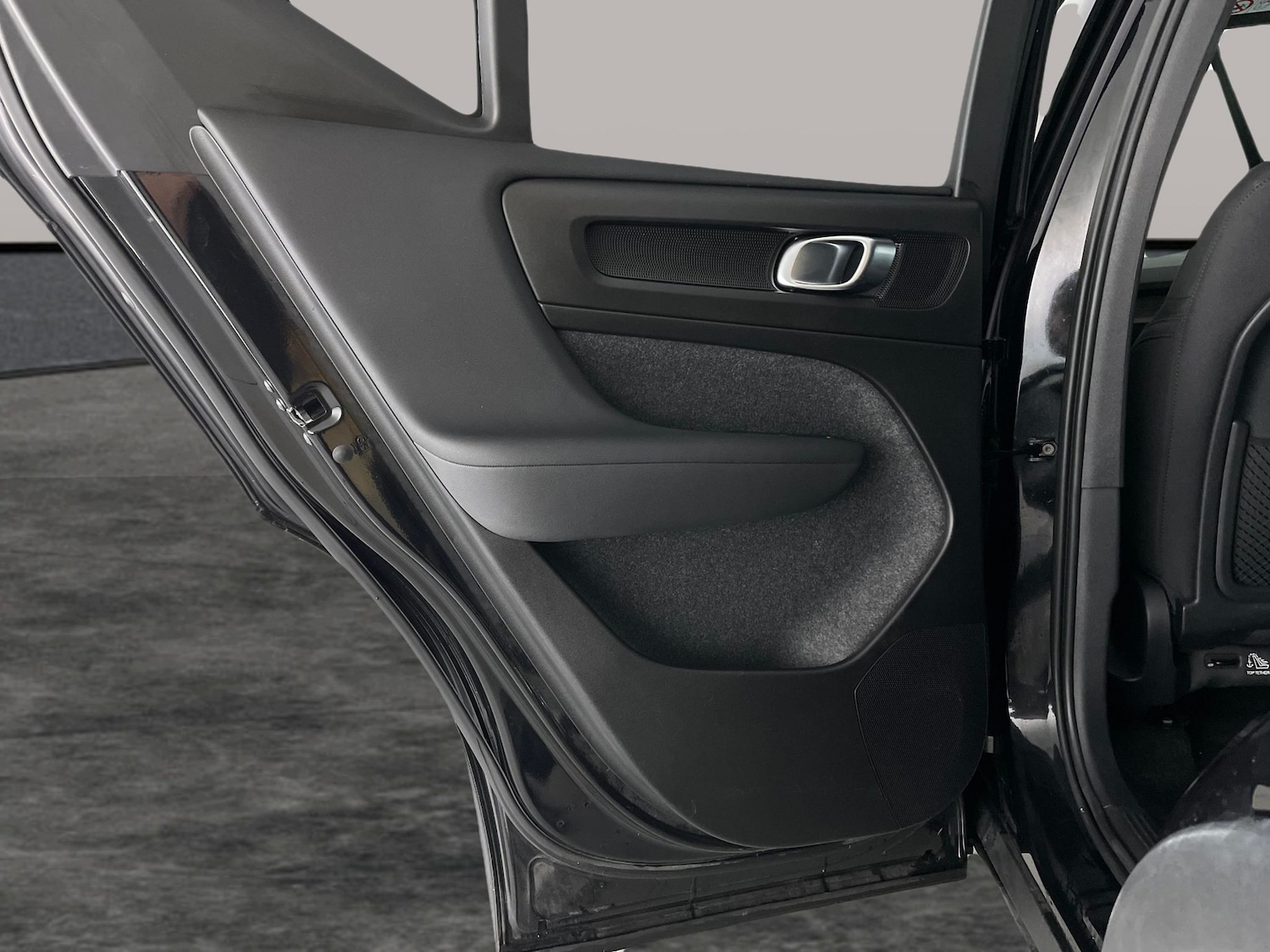 Used Volvo XC40 2022 for sale - 76946480: Photo 35