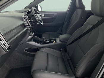 Used Volvo XC40 2022 for sale - 76946480: Photo