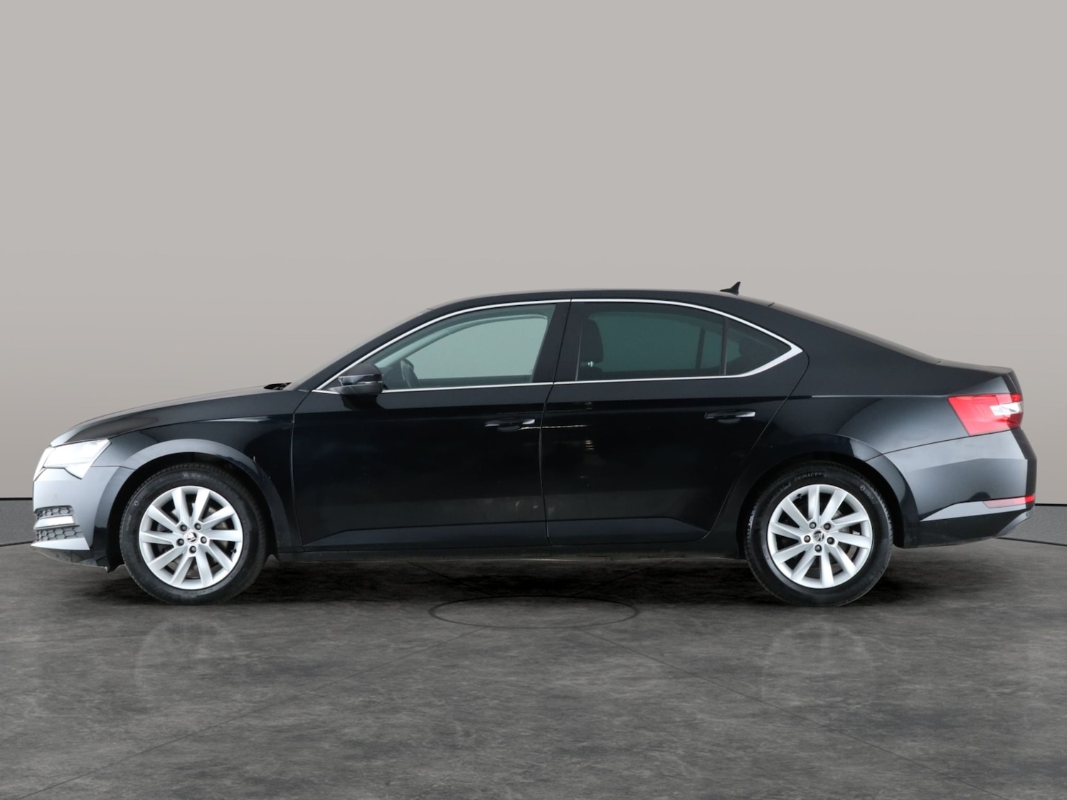 Used Skoda Superb 2020 for sale - 76542673: Photo 13