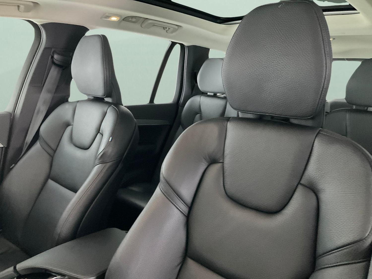 Used Volvo XC90 2022 for sale - 76342365: Photo 21