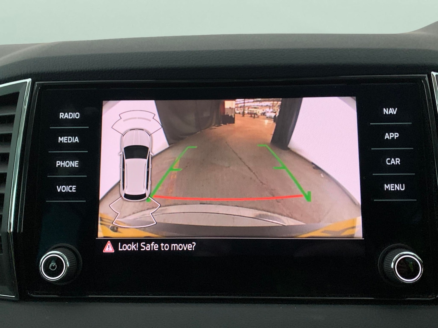 Used Skoda Karoq 2021 for sale - 77221435: Photo 5