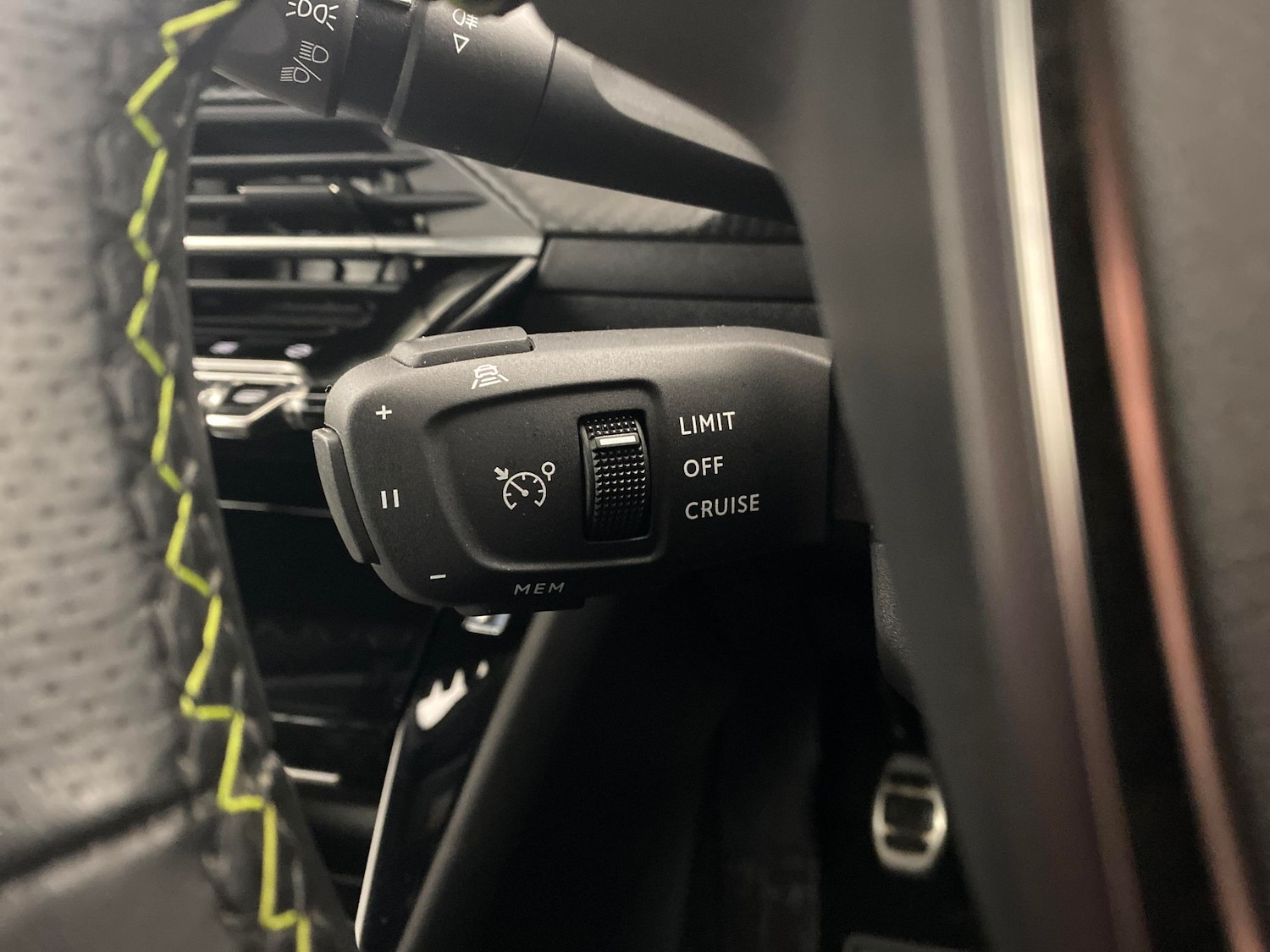 Used Peugeot 208 2022 for sale - 77180451: Photo 17