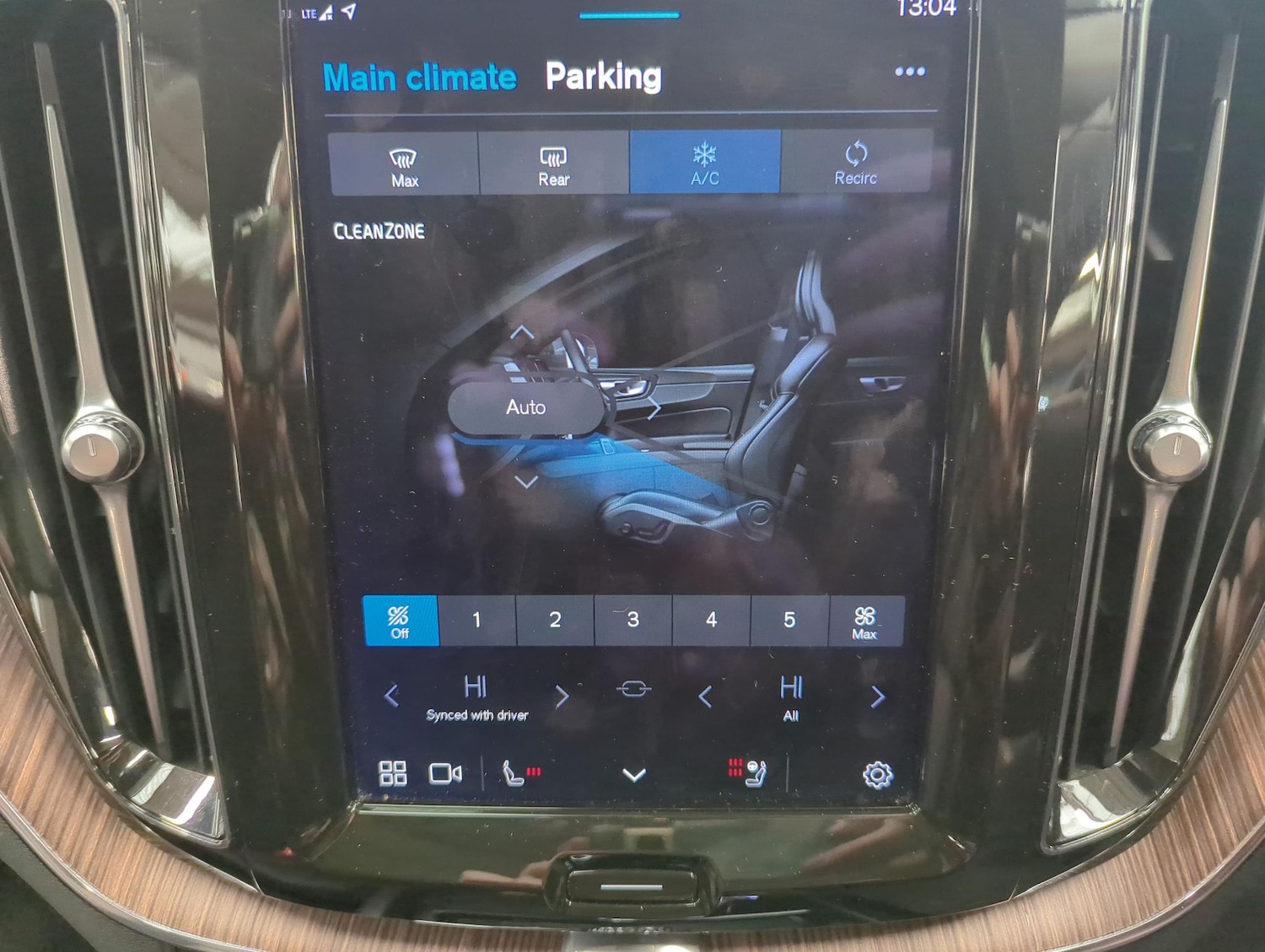 Used Volvo XC60 2022 for sale - 77634864: Photo 21