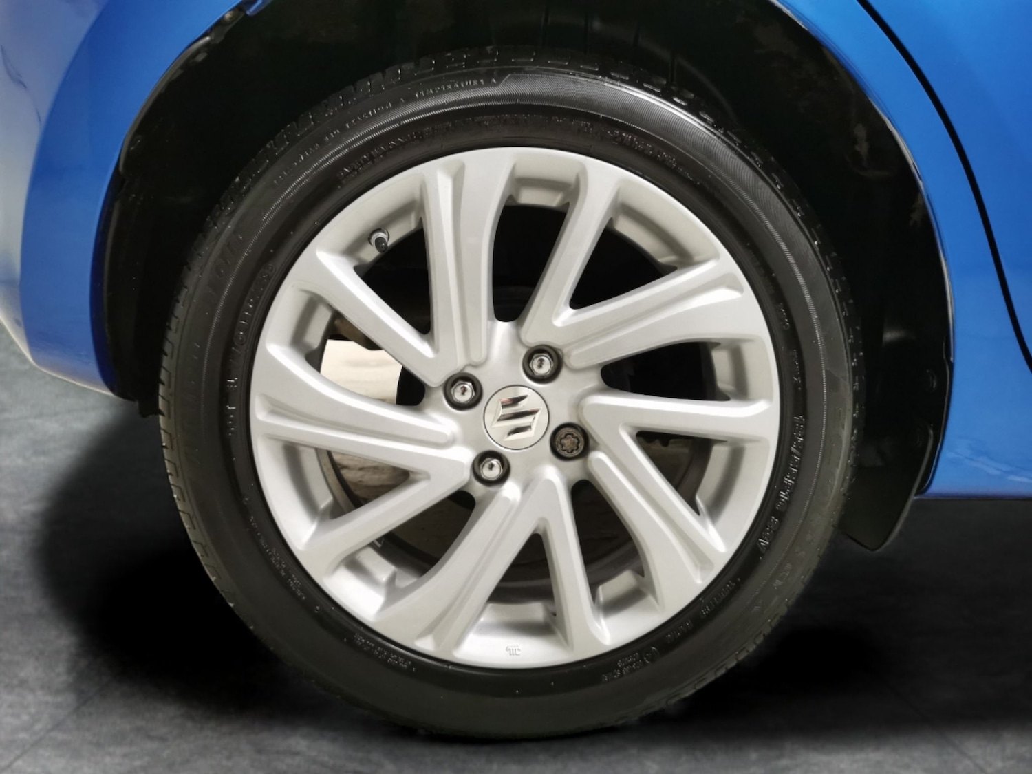 Used Suzuki Swift 2023 for sale - 76616034: Photo 21