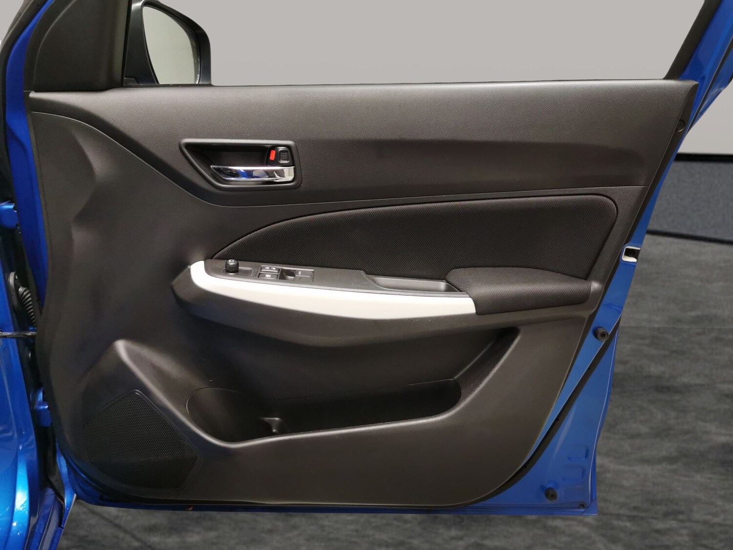 Used Suzuki Swift 2023 for sale - 76616034: Photo 26