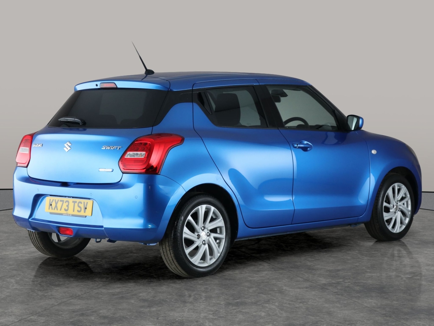 Used Suzuki Swift 2023 for sale - 76616034: Photo 8