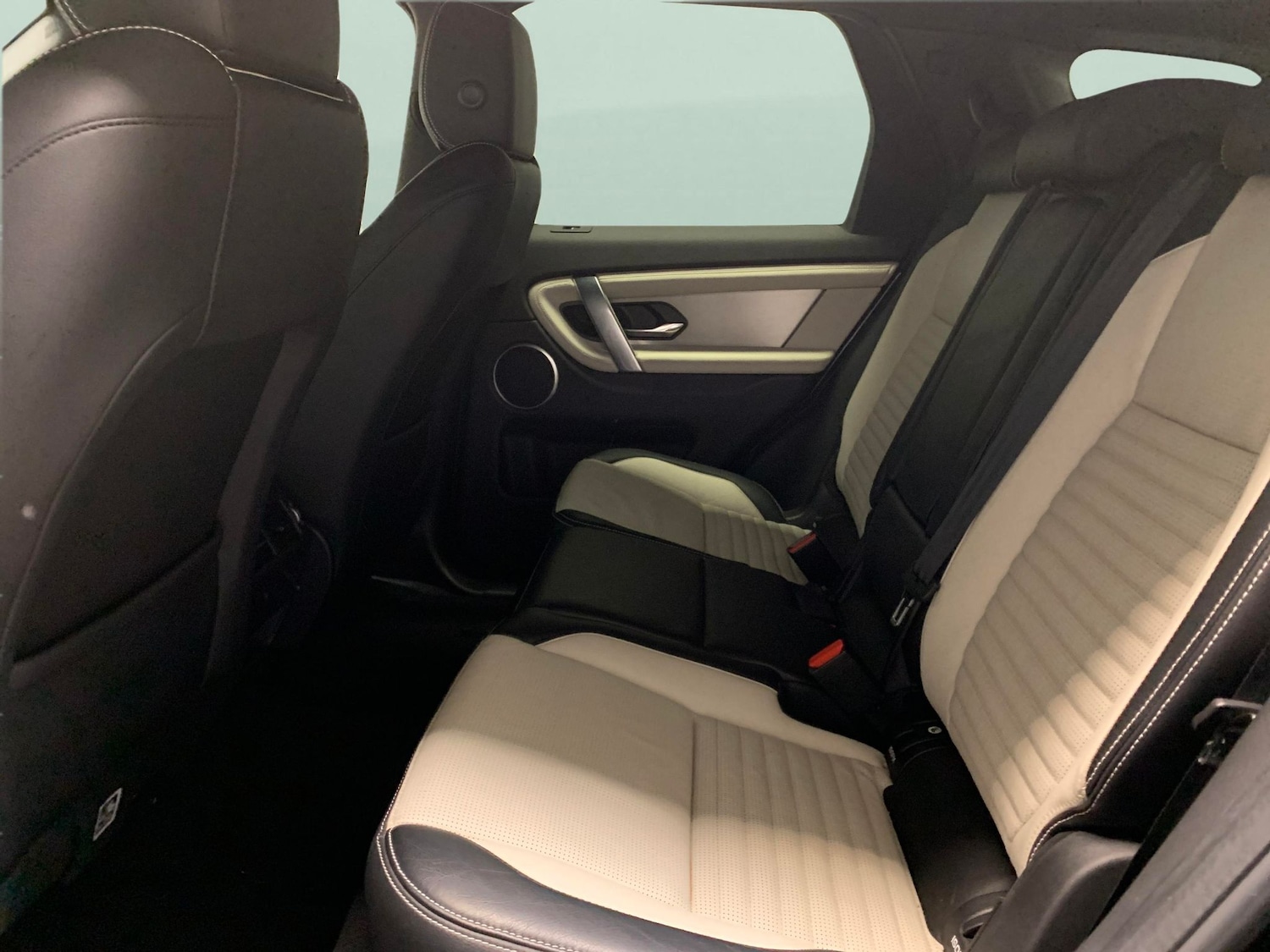 Used Land Rover Discovery Sport 2021 for sale - 77240546: Photo 24