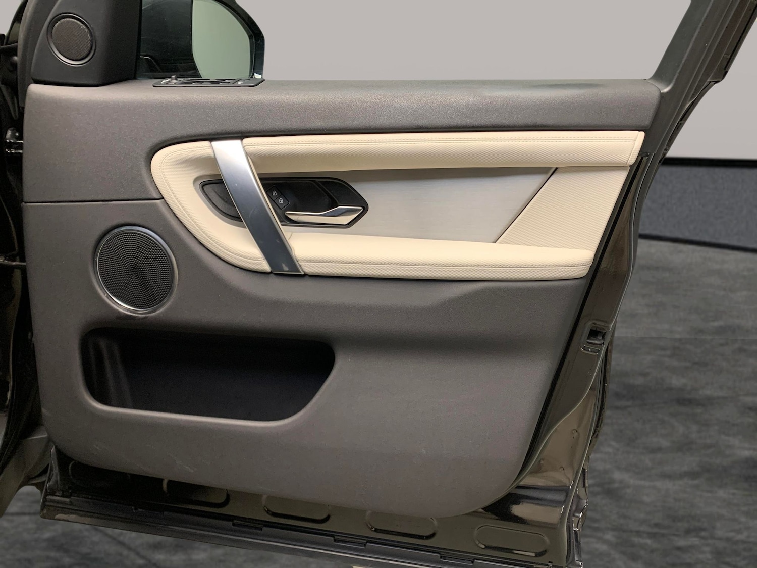 Used Land Rover Discovery Sport 2021 for sale - 77240546: Photo 28