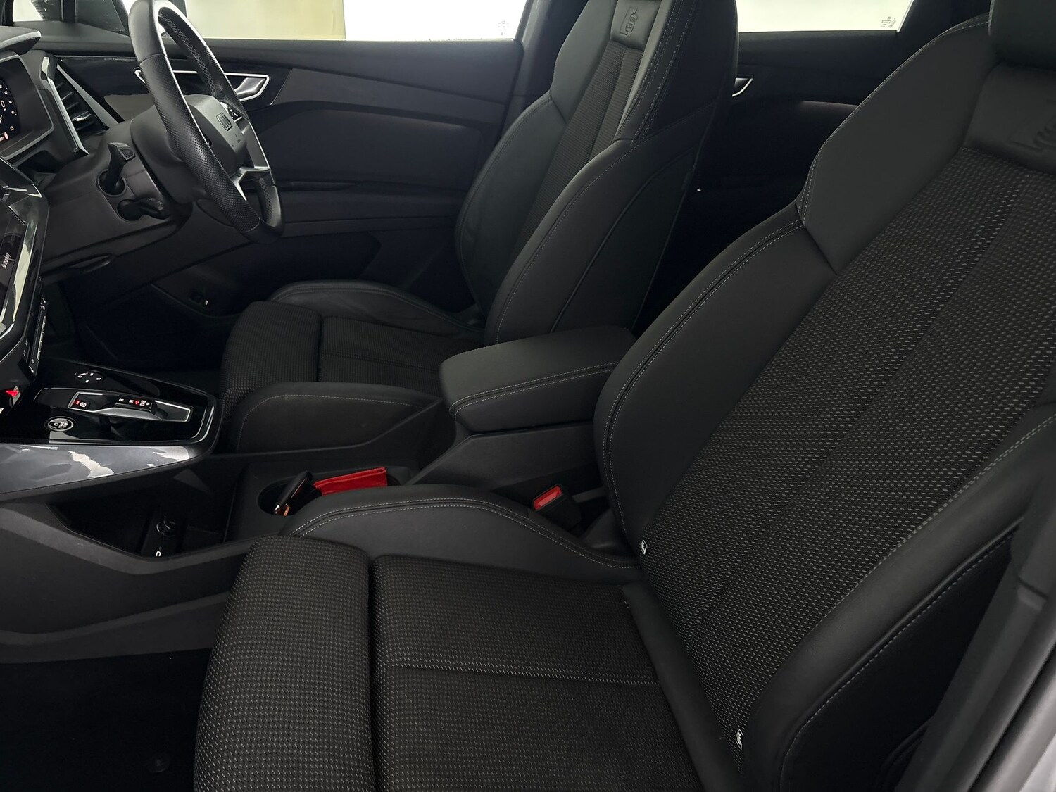 Used Audi Q4 e-tron 2023 for sale - 77983181: Photo 27