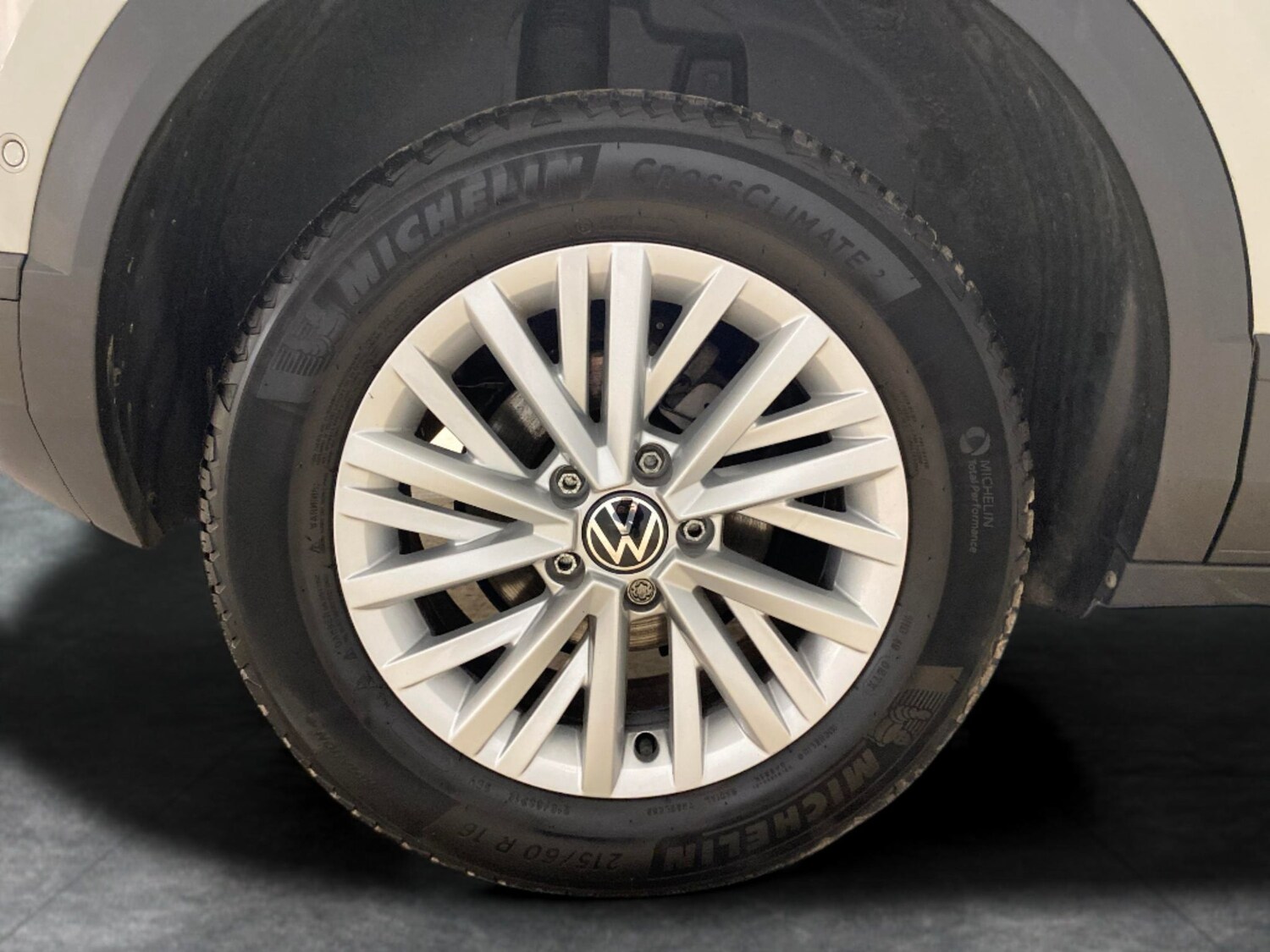 Used Volkswagen T-Roc 2023 for sale - 78212306: Photo 20