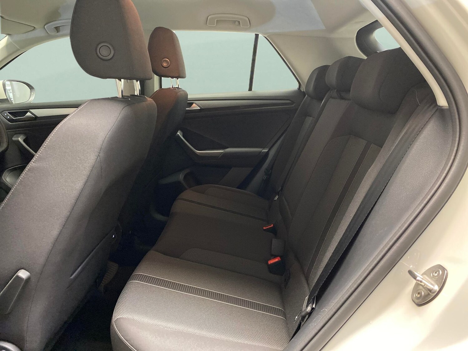 Used Volkswagen T-Roc 2023 for sale - 78212306: Photo 21