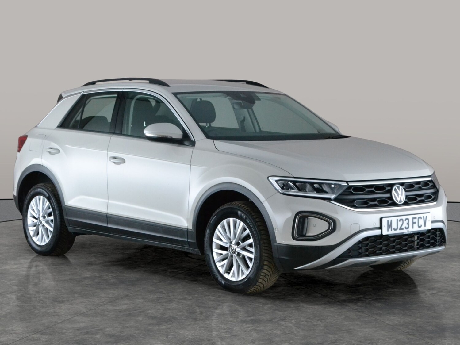 Used Volkswagen T-Roc 2023 for sale - 78212306: Photo 7