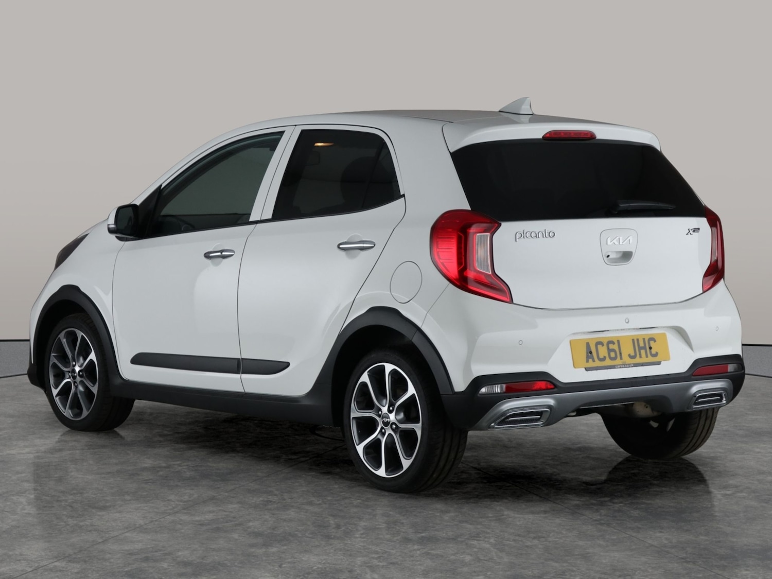 Used Kia Picanto 2023 for sale - 76534211: Photo 11