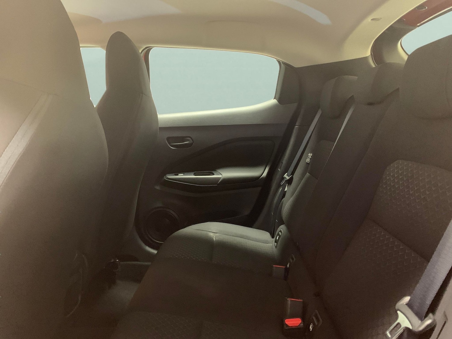 Used Nissan Juke 2023 for sale - 76426130: Photo 31