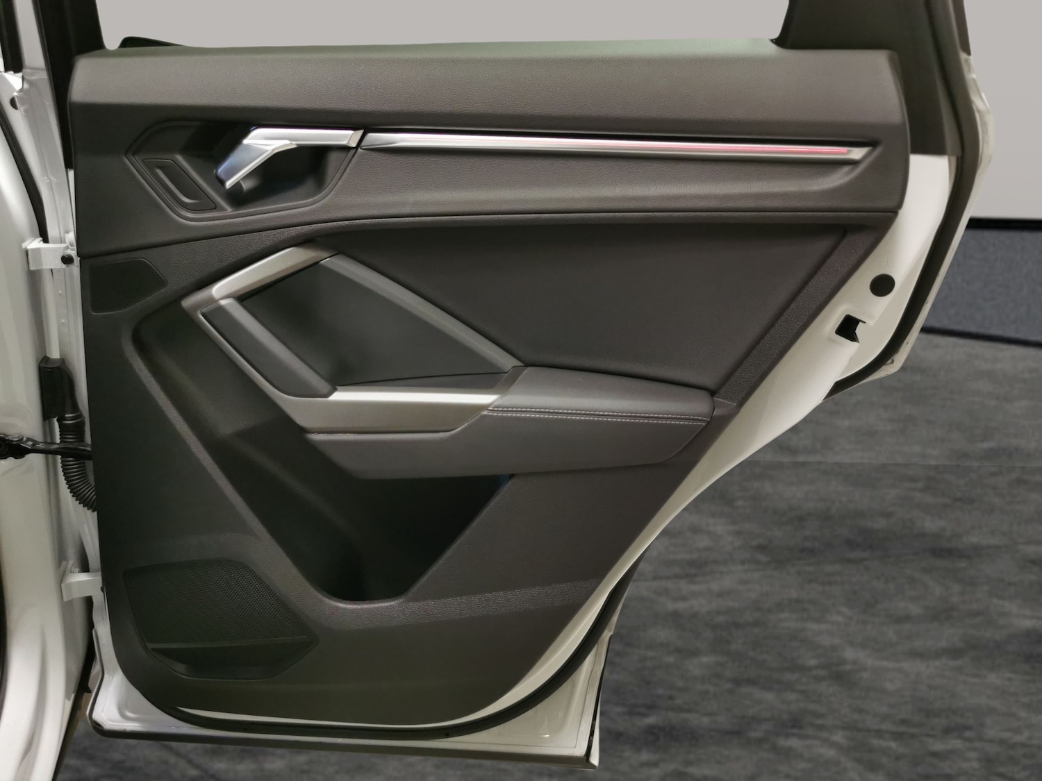 Used Audi Q3 for sale - 76426165: Photo 38