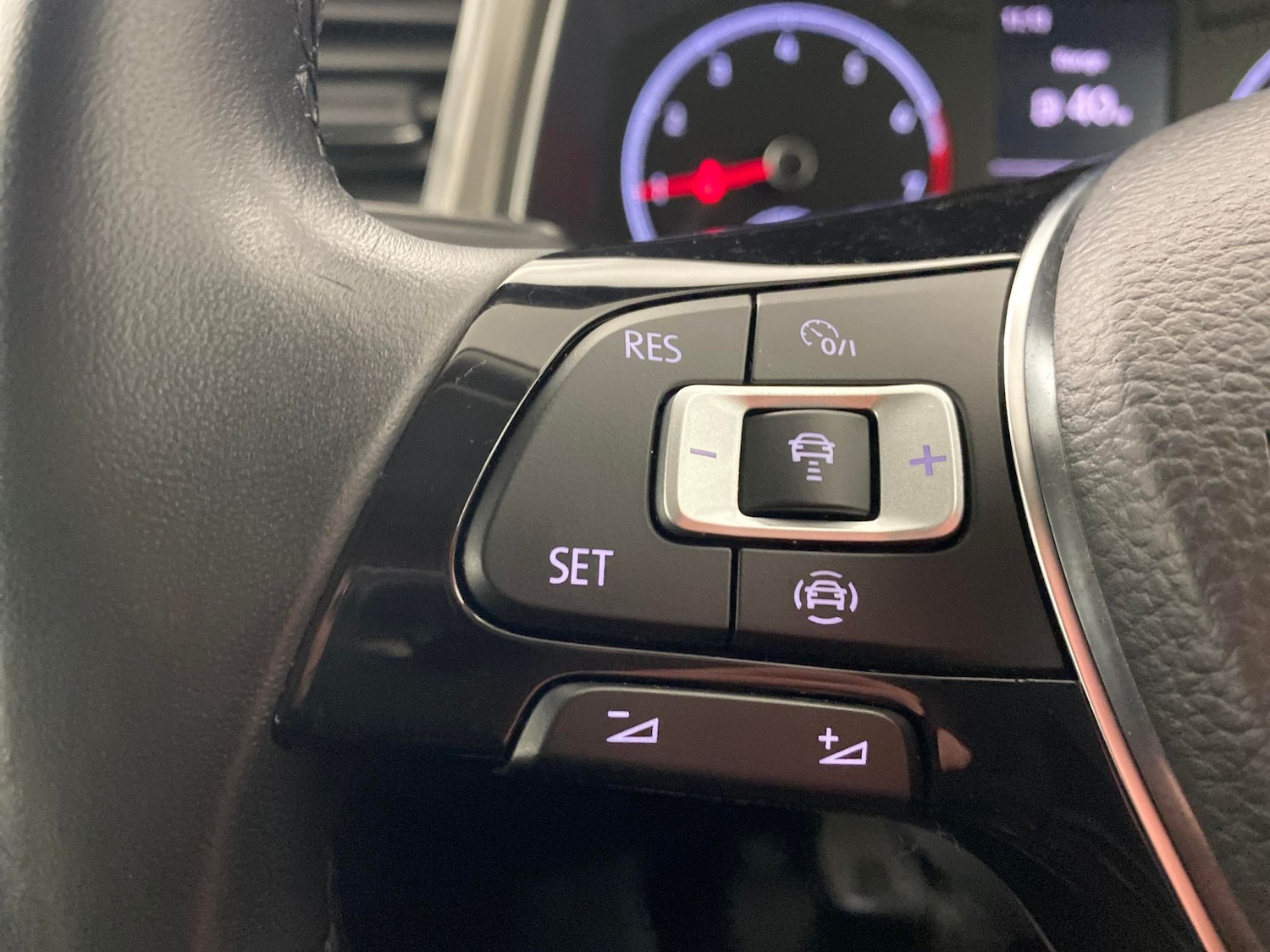 Used Volkswagen T-Roc 2021 for sale - 77180338: Photo 17