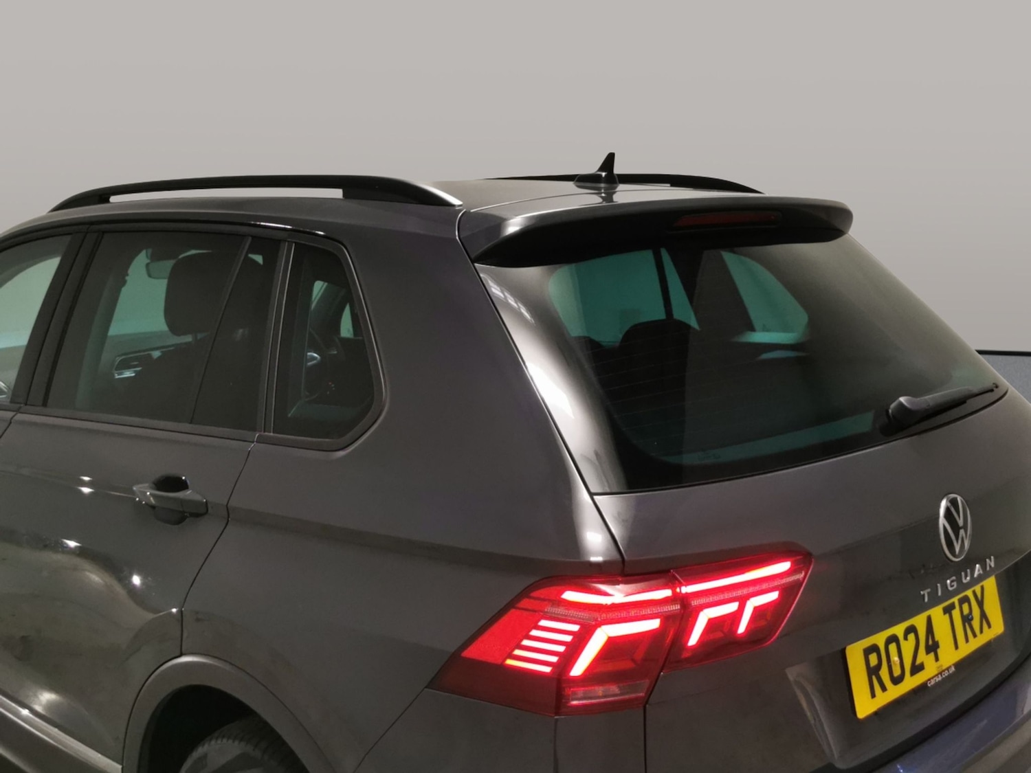 Used Volkswagen Tiguan 2024 for sale - 76709900: Photo 14