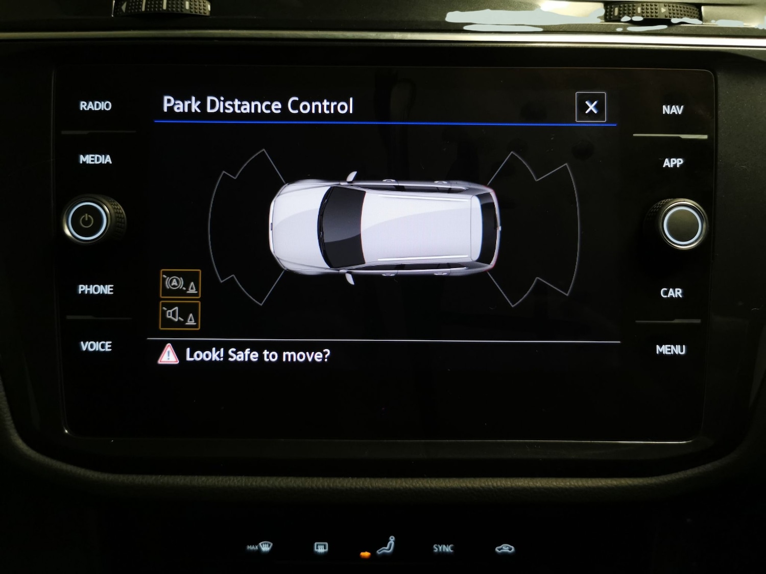 Used Volkswagen Tiguan 2024 for sale - 76709900: Photo 18