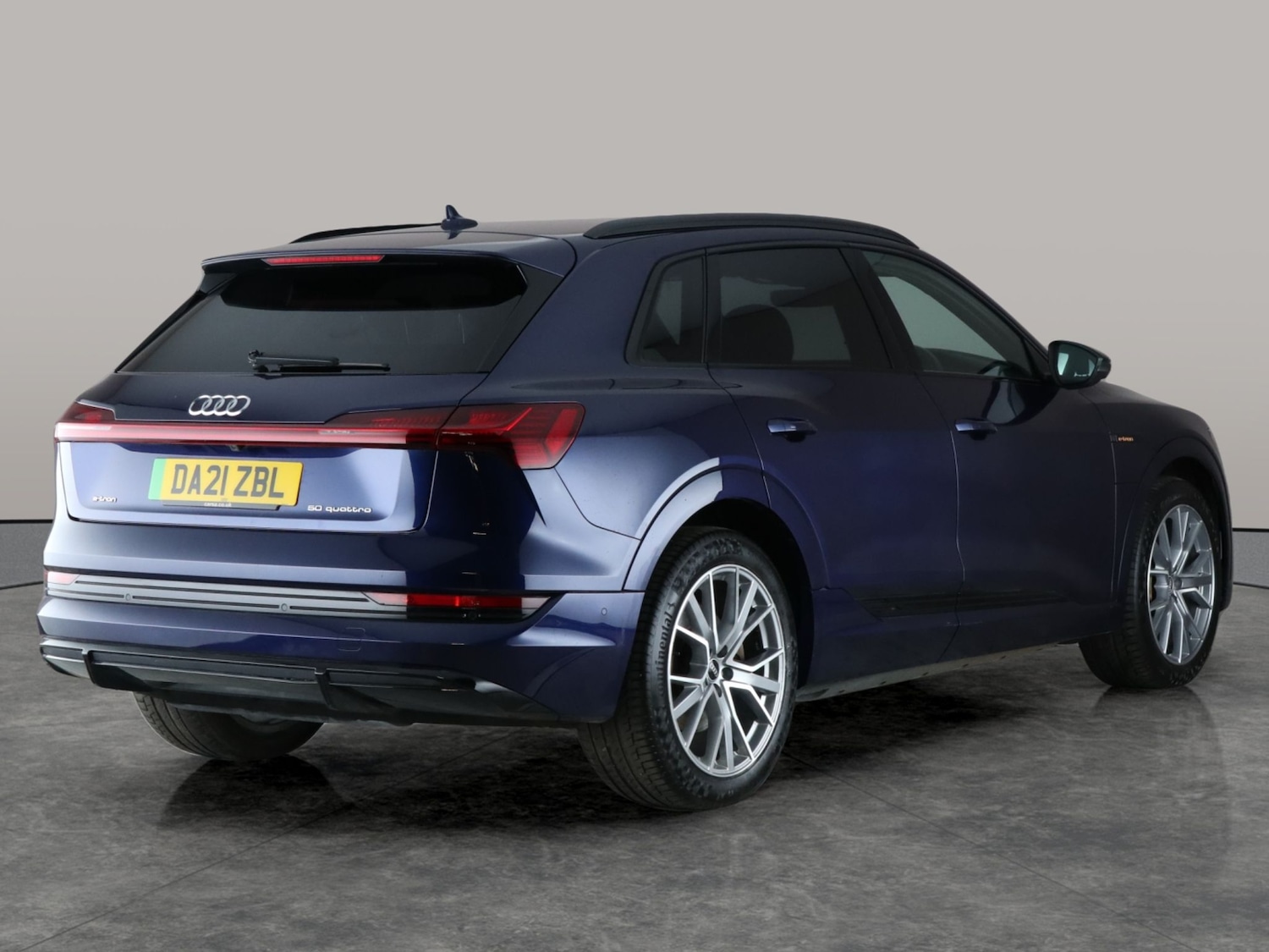 Used Audi e-tron 2021 for sale - 76978191: Photo 10