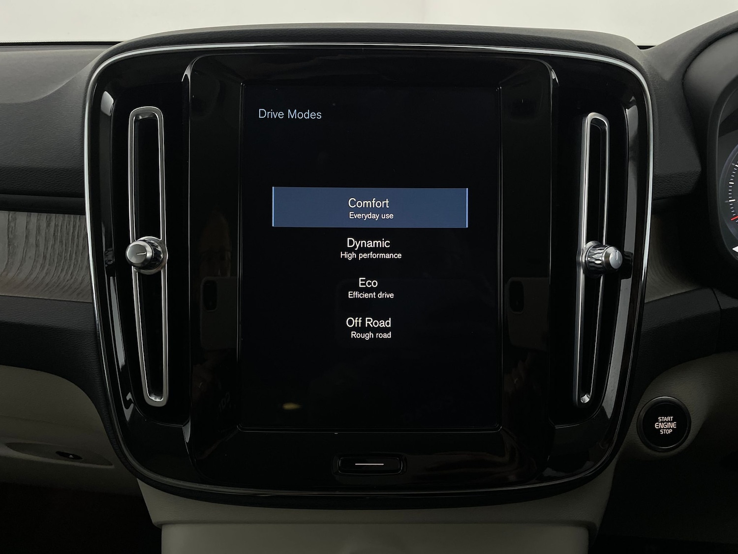 Used Volvo XC40 2020 for sale - 76442218: Photo 26