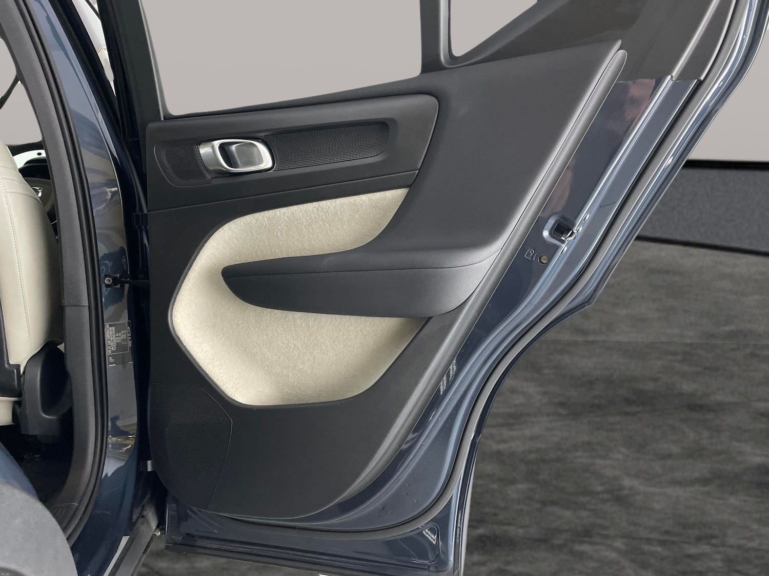 Used Volvo XC40 2020 for sale - 76442218: Photo 46