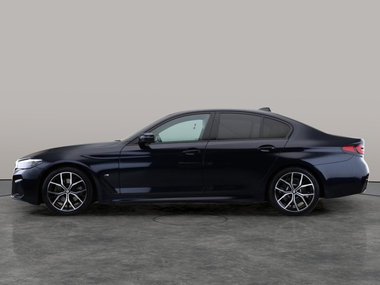 Used BMW 5 Series 2020 for sale - 76931878: Photo 9