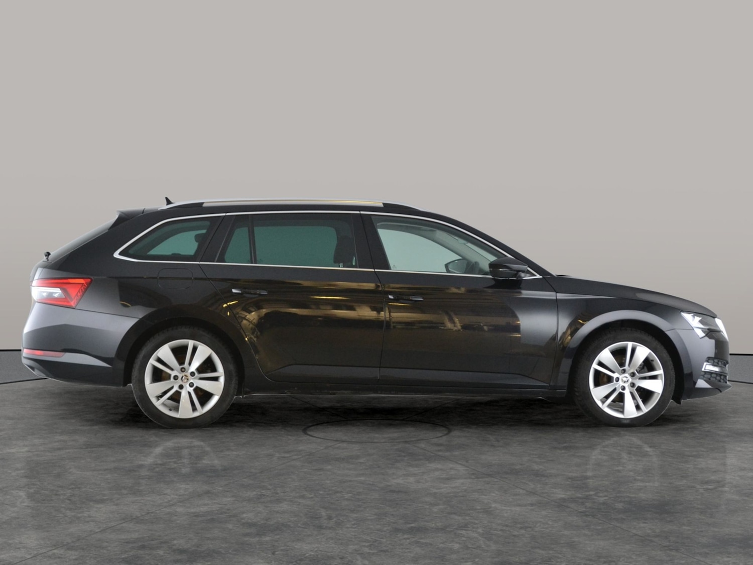 Used Skoda Superb 2022 for sale - 77180478: Photo 11